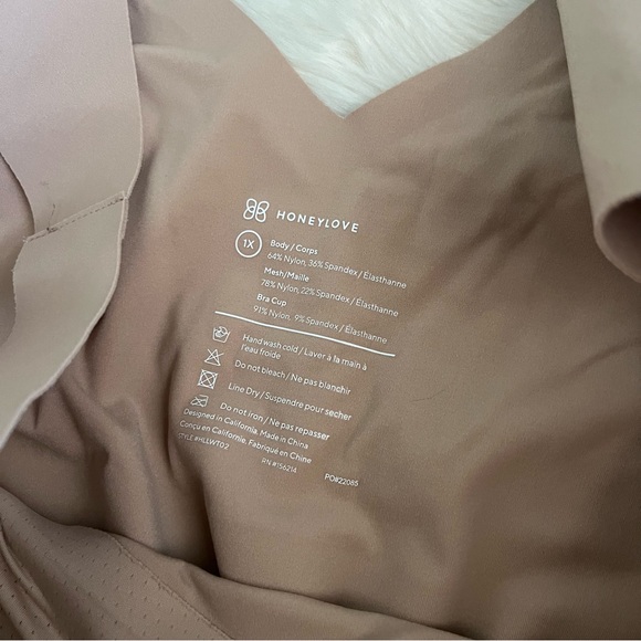 Honeylove LiftWear Wide Strap Tank in Sand Neutral Size 1X Plus - Picture 5 of 9